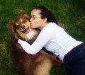 Click to view big image girl-kisses-aussie.jpg